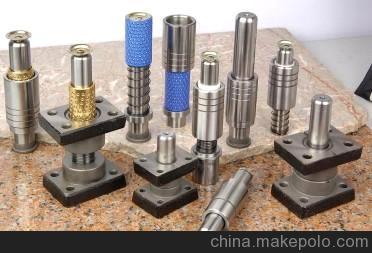 模具精准导向的关键 供应优质精密导套与导柱详解